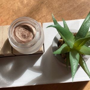 Charlotte Tilbury Eyes to Mesmerise Marie Antoinette